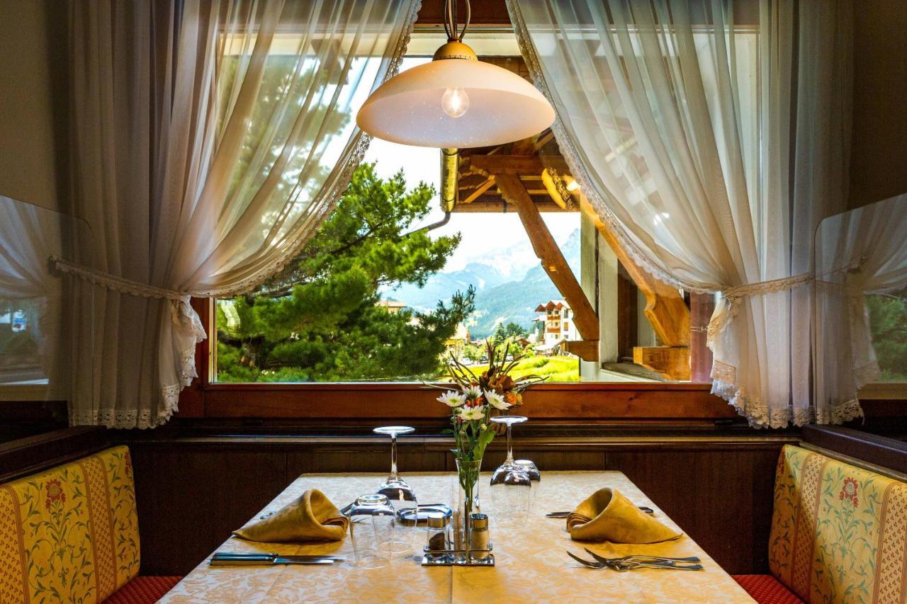 Hotel Salvan 캄피텔로디파사 외부 사진