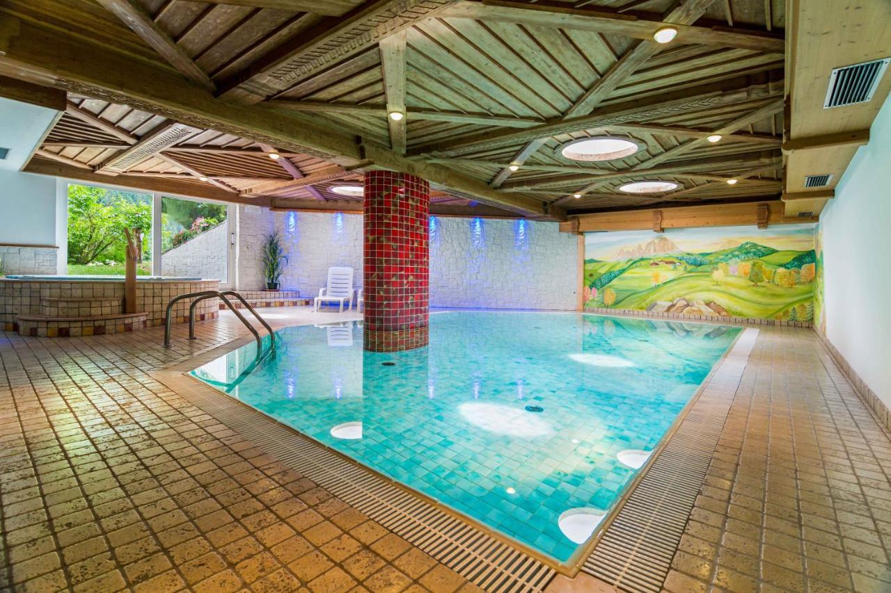 Hotel Salvan 캄피텔로디파사 외부 사진