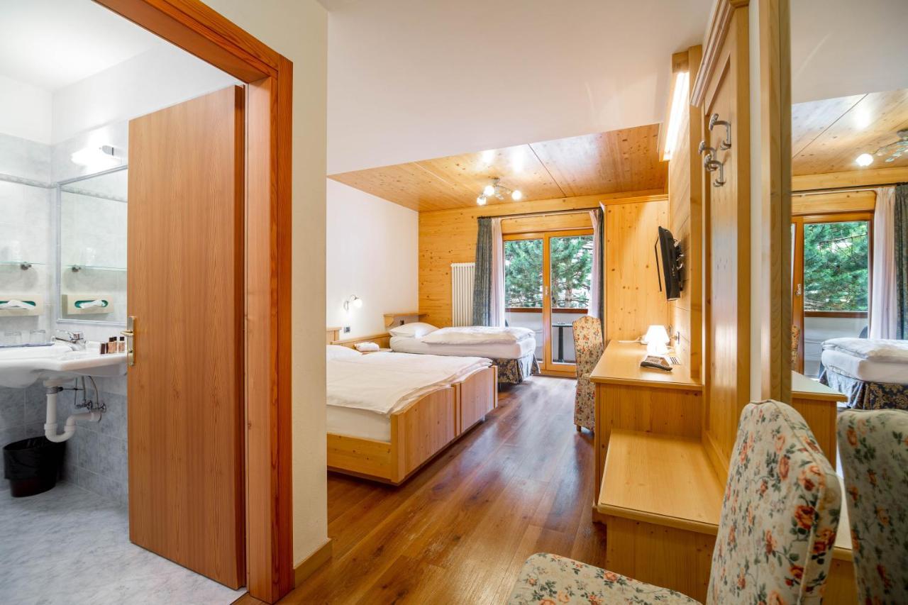 Hotel Salvan 캄피텔로디파사 외부 사진