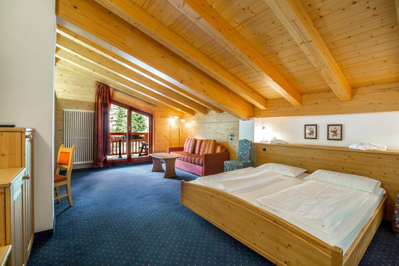 Hotel Salvan 캄피텔로디파사 외부 사진