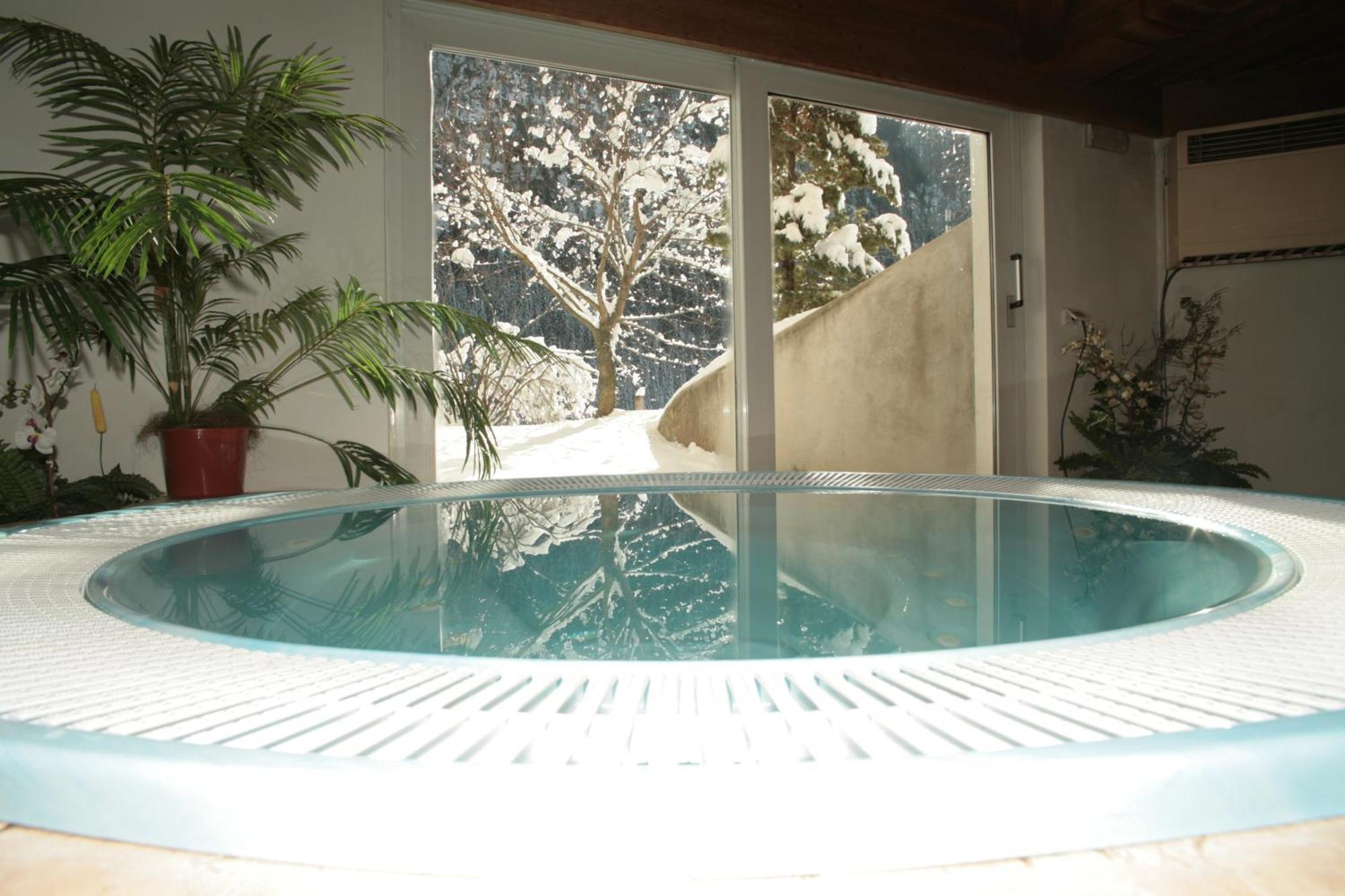 Hotel Salvan 캄피텔로디파사 외부 사진