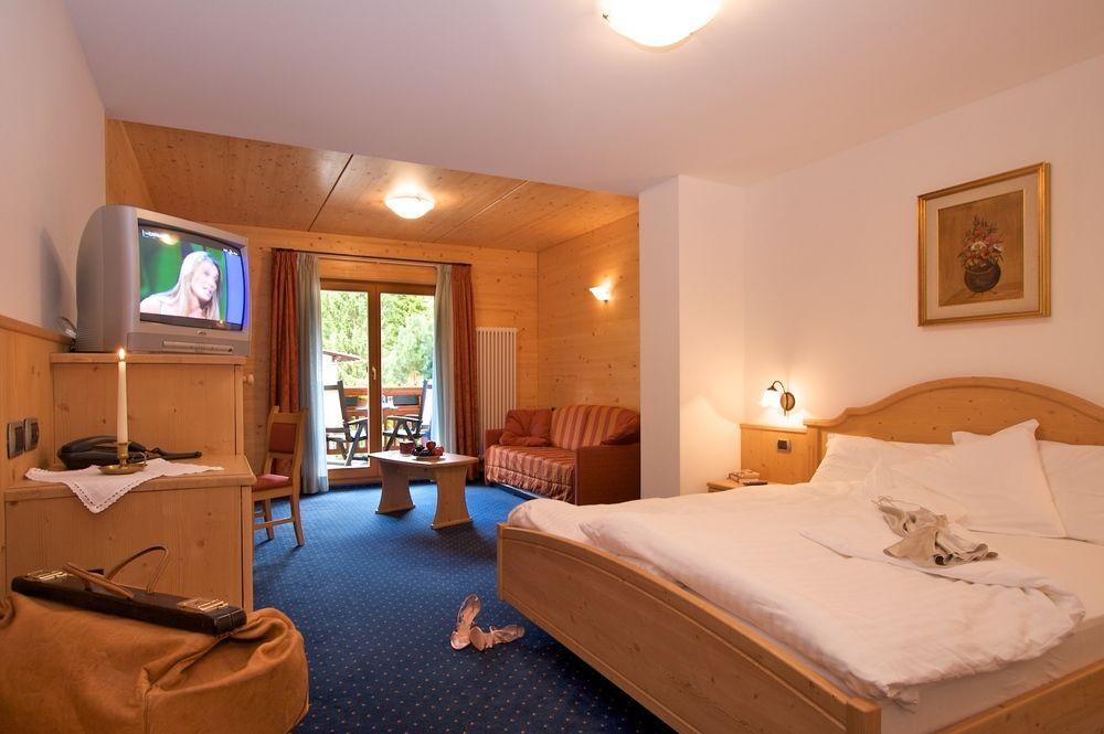 Hotel Salvan 캄피텔로디파사 외부 사진